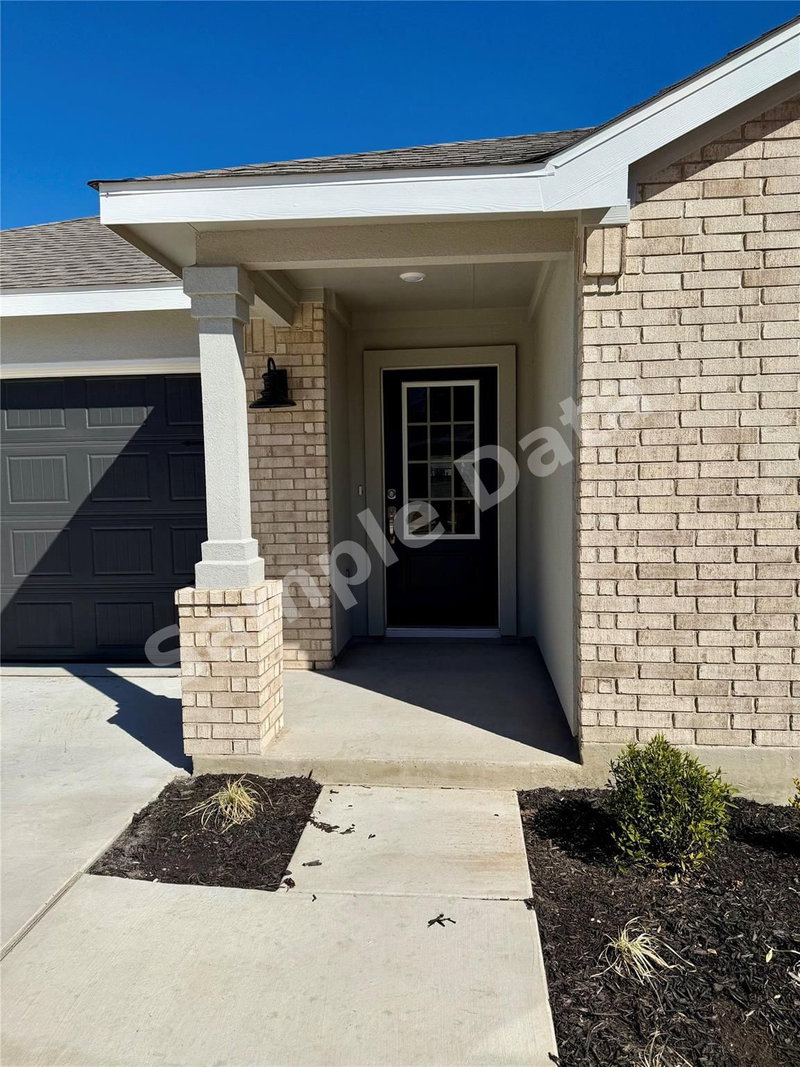 1808 Boggy Creek Ranch Rd — photo 2